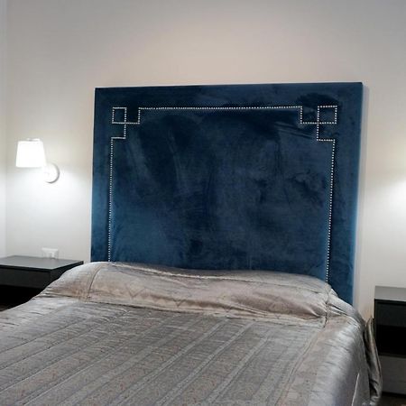 Re Di Smirne By Apulia Accommodation Bari Luaran gambar