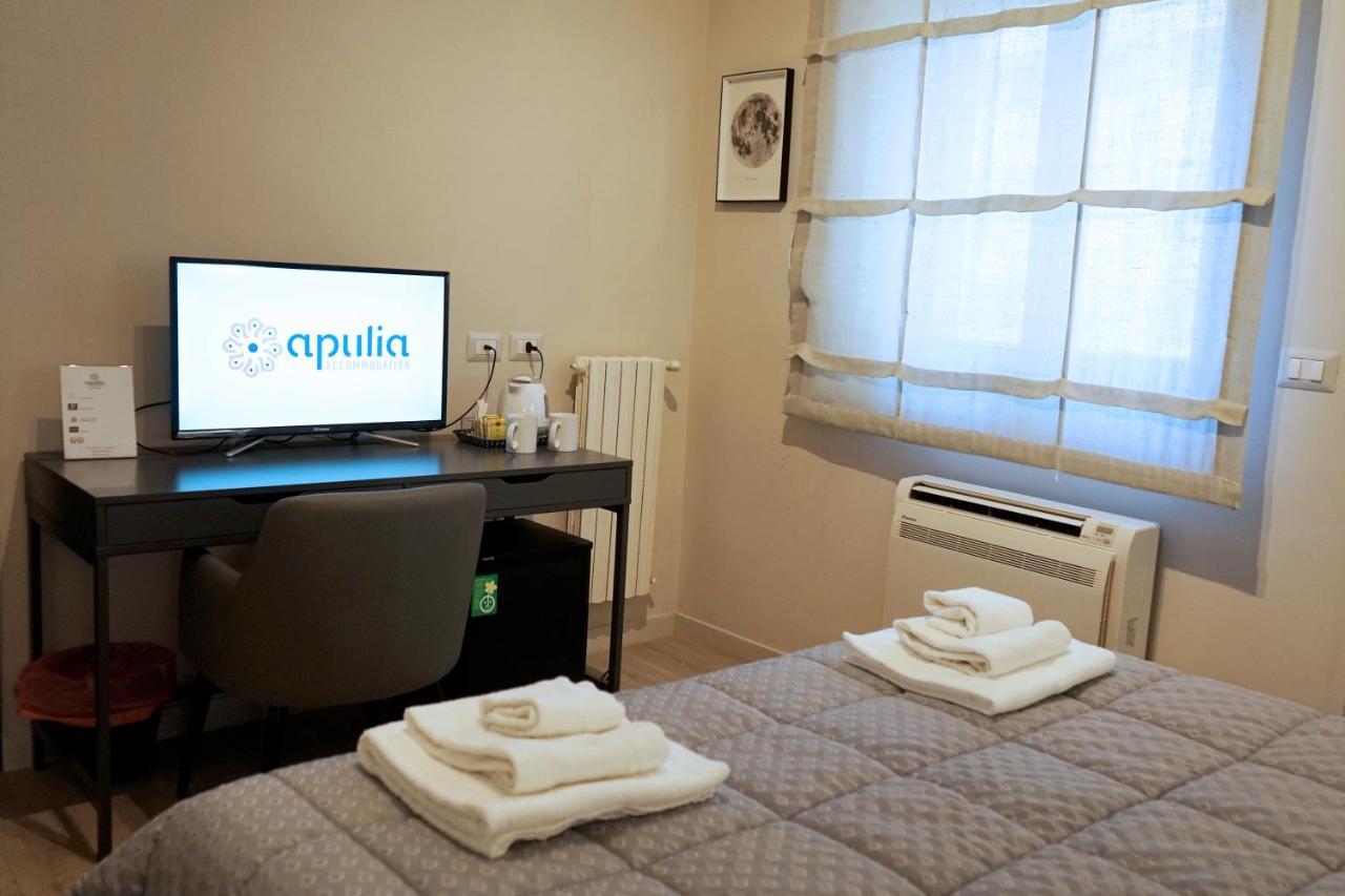 Re Di Smirne By Apulia Accommodation Bari Luaran gambar