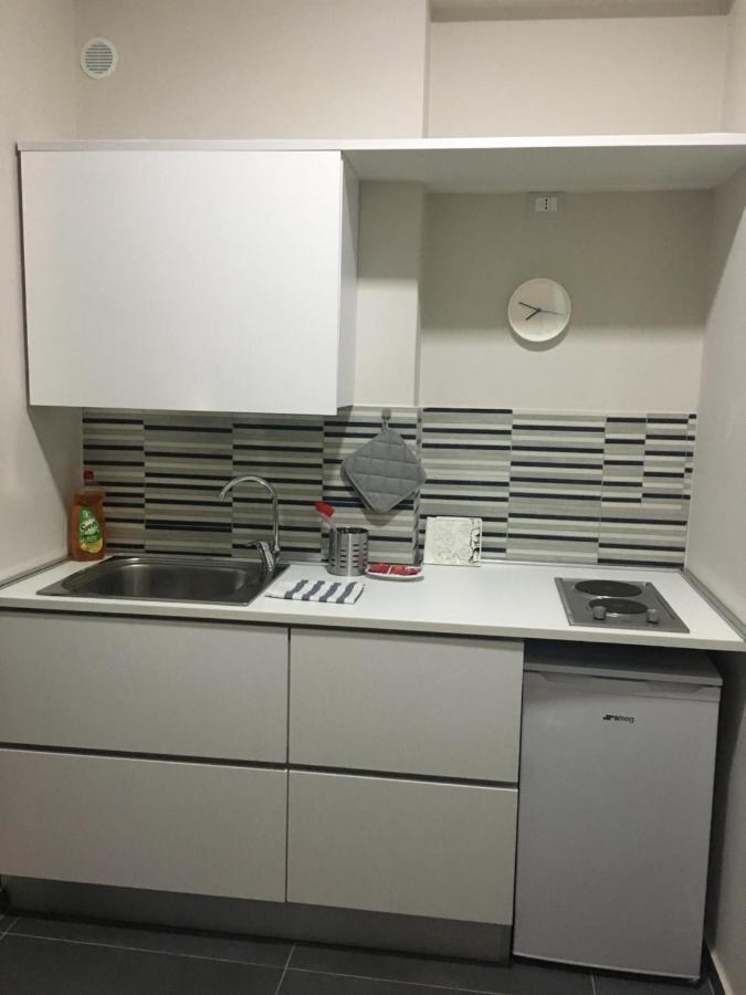 Re Di Smirne By Apulia Accommodation Bari Luaran gambar