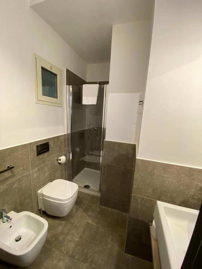 Re Di Smirne By Apulia Accommodation Bari Luaran gambar