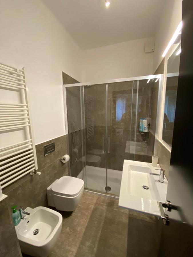 Re Di Smirne By Apulia Accommodation Bari Luaran gambar